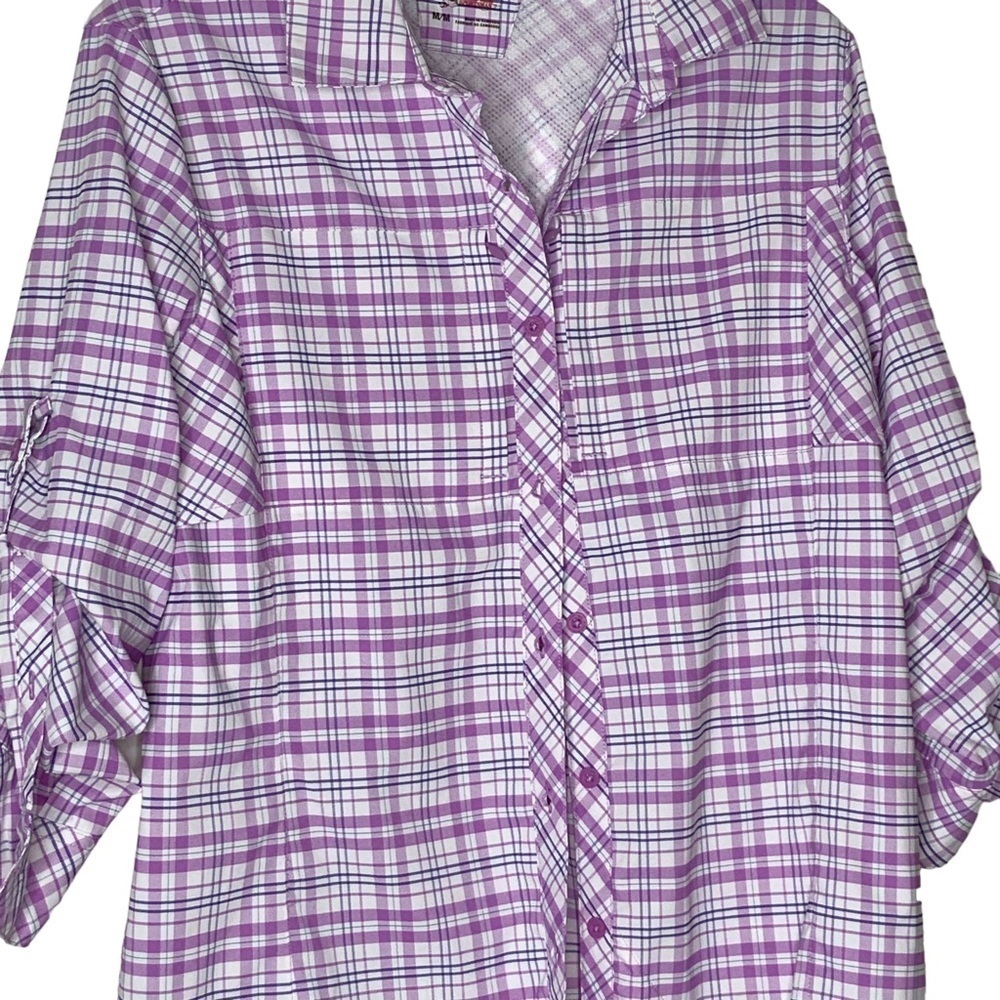 World Wide Sportsman front button down shirt. Size M - Picture 2 of 5